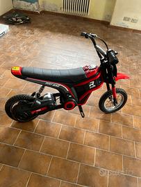 Moto elettrica per bambini