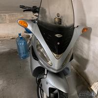 Moto Malaguti Madison 150