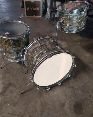 Batteria Rogers Holiday Black Strata anni 60
