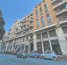Immobile in asta di 184 m² con più di 5 locali a G