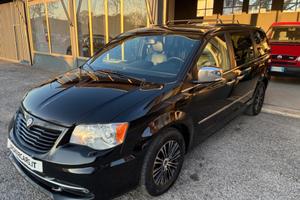 Lancia Voyager 2.8 Platinum 177 cv - 2015