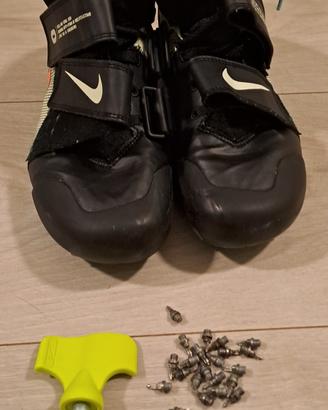 scarpe chiodate per lancio giavellotto 