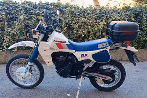 Moto d ' epoca 1986 Kawasaki 600 KLR
