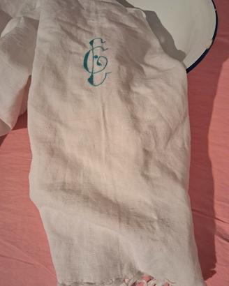 asciugamano antico in lino artigianale 