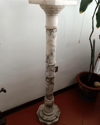 colonna in marmo