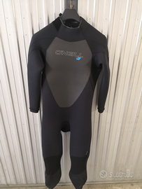 Completo per surf/windsurf