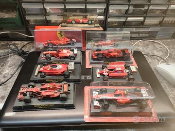 Modellini e caschi Ferrari Formula 1 scala 1/43 