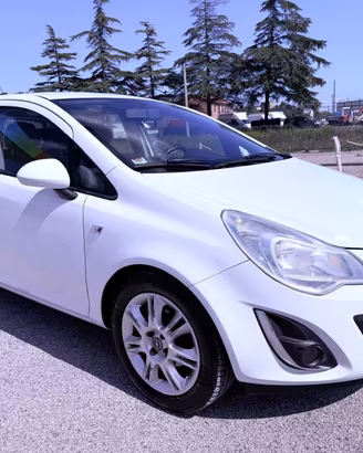 Opel Corsa 1.2 85CV 5 porte GPL-TECH Elective