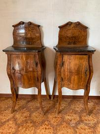 Comodini antichi bombati barocco piemontese