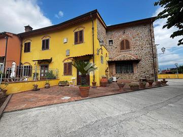 CASA INDIPENDENTE A PISTOIA