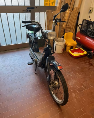 Piaggio Ciao PX su strada