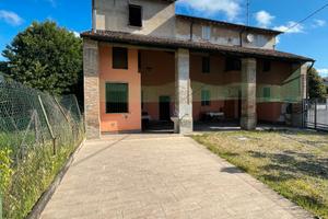 Porzione di cascina indipendente