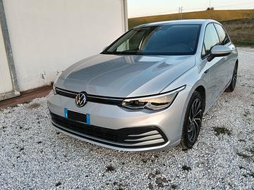vw golf 8 2.0 TDI 110 CV anno 2020