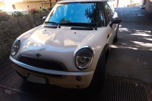 Mini One anno 2004