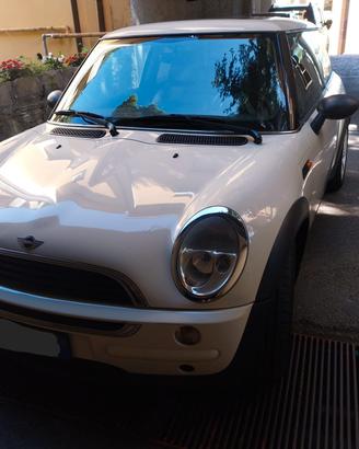 Mini One anno 2004