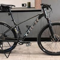 Trek Marlin 5 2023 TOP CUSTOM Misura L come nuova
