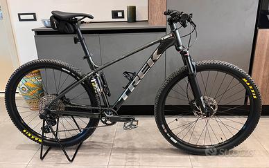 Trek Marlin 5 2023 TOP CUSTOM Misura L come nuova