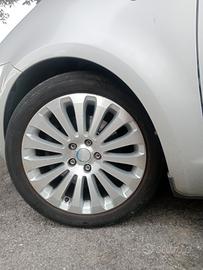 4 cerchi del 17 Ford con gomme 