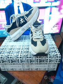 Scarpe donna. Premiata.