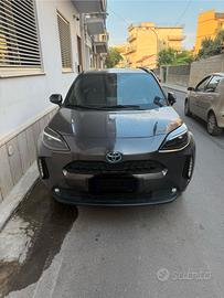 YARIS CROSS