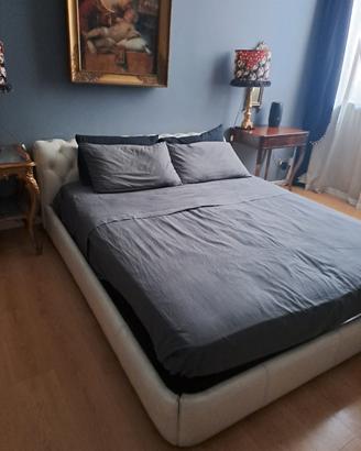 Letto matrimoniale in pelle Frau/Giovanetti