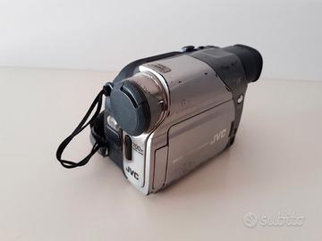 Videocamera Digitale JVC GR-D23E – Anni 2000