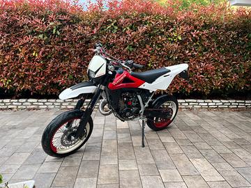 Husqvarna SM125 (HTM144)