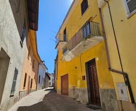 CASA SEMINDIPENDENTE A CASTEL ROCCHERO