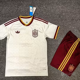 Fornitrie maglie calcio