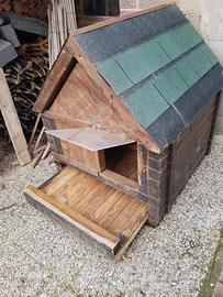 Cuccia per cani legno massello