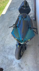 Yamaha r1
