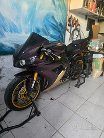 Yamaha yzf r1