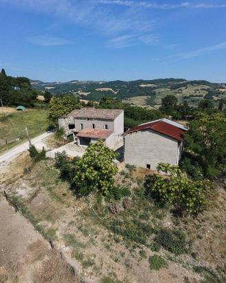 Terreno di 250896 m² a Mercatino Conca