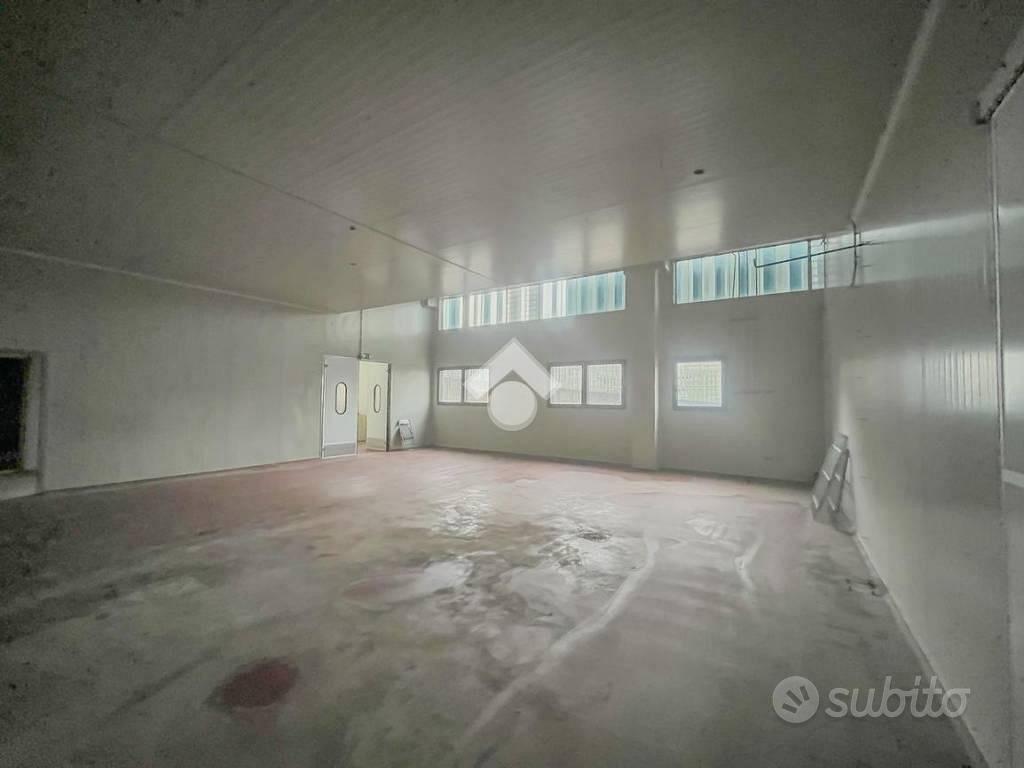 NEGOZIO A PAVULLO NEL FRIGNANO - Vista 4
