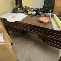 Libreria e scrivania