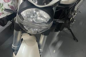 ducati monster 696