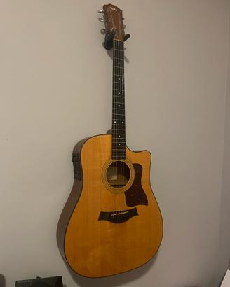 Taylor 310 CE anno 2001