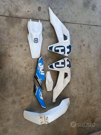 Plastiche Moto Husquarna 250