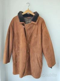 Montone rovesciato marrone vintage