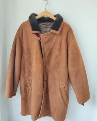 Montone rovesciato marrone vintage