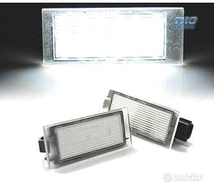 LUCI TARGA A LED PER RENAULT CLIO MEGANE LAGUNA TW