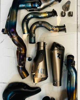 AKRAPOVIC COMPLETO PANIGALE V4