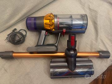Dyson v15