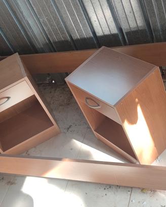 letto e comodini 