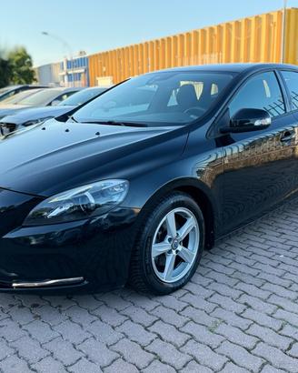 Volvo V40 D2 1.6 Summum