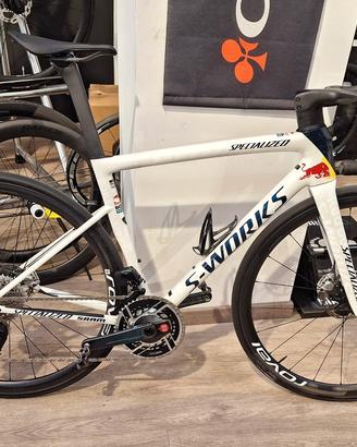 Specialized S-Works Tarmac SL8 LTD: Red Bull BORA