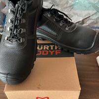 Scarpe antinfortunistiche