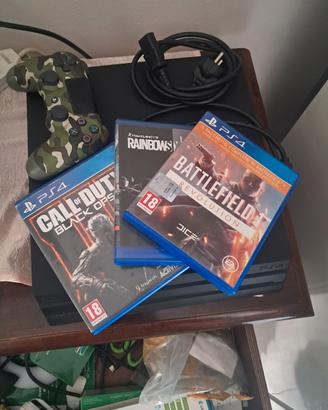 Console PS4 Pro usata in perfette condizioni!