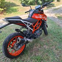 KTM 390 Duke