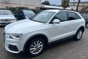 Audi Q3 2.0 TDI 120 CV Business